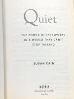 洋書 Quiet: The Power of Introverts in a World That Can't Stop Talking Crown SusanCain