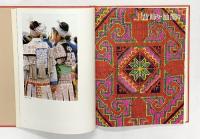 【図録】［貴州苗族挑花］中国工芸美術叢書 中国少数民族染織刺繍篇3 発行：美乃美 編集：中国美術出版 1981年