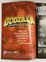 【洋書】（4）GODZILLA HERE THERE BE ALIENS 2025 ゴジラ