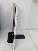 Iceland: A Fiery Soul Beneath an Icy Surface (Countries of the World) White Star Bourbon, Fabio