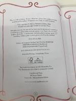 The Princess in Black Takes a Vacation Candlewick Hale, Shannon