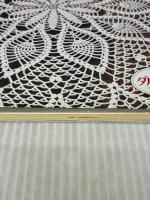 レース編み: 華やかなテーブル