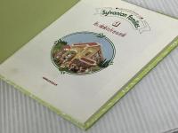 赤い屋根の大きなお家 (シルバニアファミリー 1) 小学館 小高 宏子※イタミ有