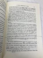 Three Women Sleuths in SKIN DEEP and Other Stories <女性探偵物語3篇> 研究社出版 サラ パレツキー