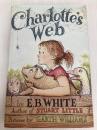 Charlotte's Web: A Newbery Honor Award Winner HarperCollins E. B.White