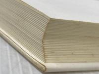 見えない神を捜し求めて