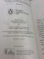 Alice's Adventures in Wonderland (Puffin Classics) Puffin Books LewisCarroll