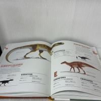 Dictionary of Dinosaurs: an illustrated A to Z of every dinosaur ever discovered Wide Eyed Editions