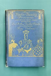 THE TWELVE DANCING PRINCESSES and OTHER FAIRY TALES (洋書)　グリム童話『踊る12人のおひめさま』他