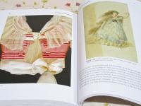 洋書 Costume in Performance Materiality, Culture, and the Body