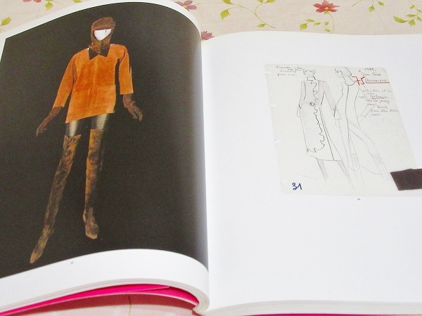 イブ・サンローラン本CATWALK YVES SAINT LAURENT★送料込 Yves Saint Laurent Catwalk: The Complete Haute Couture