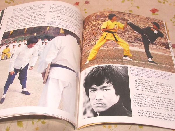 パンフ 海外 ブルースリー 燃えよドラゴン Center The Dragon The Making Of A Classic Motion Picture 雨と夢の本屋 古本 中古本 古書籍の通販は 日本の古本屋 日本の古本屋