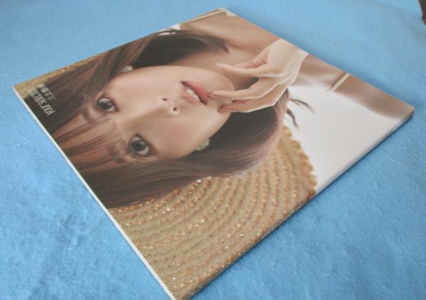 三上悠亜写真集 your selection(三上悠亜 著) / 古本、中古本、古書籍 