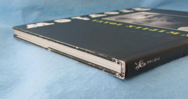 Preview : 新島弥生写真集 / 古本、中古本、古書籍の通販は「日本の