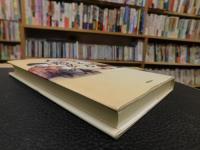 「語りかける人形たち」