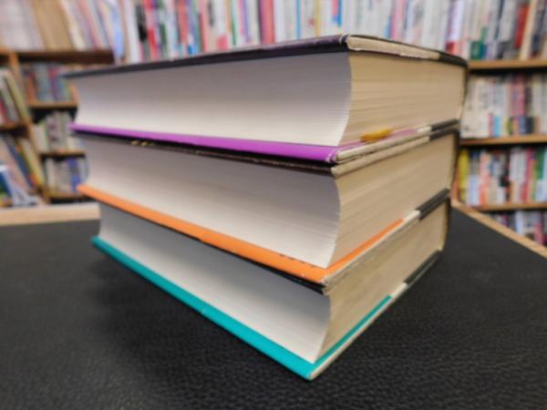 武則天 愛蔵版 原百代 三冊セット 毎日新聞社 武則天 愛蔵版 上・中・下 3冊揃」(原百代 著) / 古本、中古本