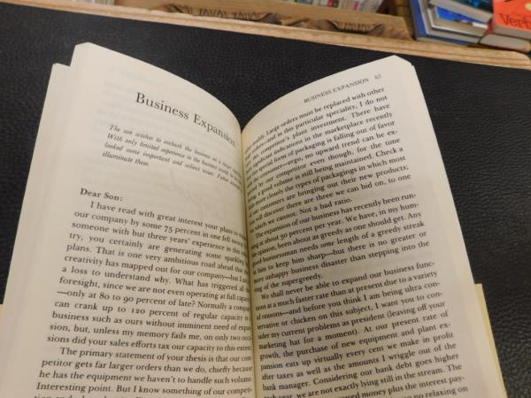 ビジネスマンの父より息子への30通の手紙 Letters of a