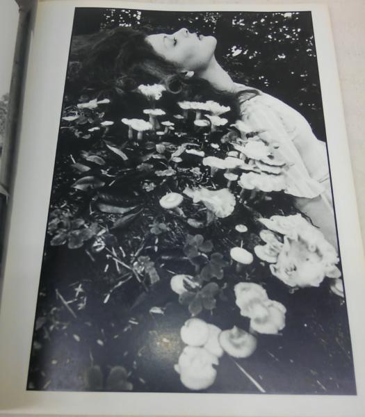 大倉舜二写真集：emma(杉本エマ) <カメラ毎日別冊・PRIVATE2> / 古本