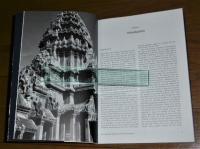 (洋書・英語)　Sacred Angkor: The Carved Reliefs of Angkor Wat (聖なるアンコール：アンコール・ワットの彫刻レリーフ)