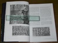 (洋書・英語)　Sacred Angkor: The Carved Reliefs of Angkor Wat (聖なるアンコール：アンコール・ワットの彫刻レリーフ)