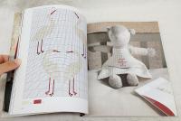 Galons, broderies et fantaisie : objets et accessoires pour le point de croix  （洋書 フランス語 クロスステッチ図案写真集）