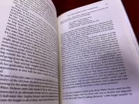 Creating Characters With Charles Dickens　（洋書　英語　ISBN 0-271-00725-7）