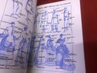 COSTUME 1066-1966　The complete Guide to costume Design and History in over 950 Drawings 　JOHN PEACOCK　（洋書　英語　ジョン・ピーコック　イラスト集）　★画像7枚　ご参照くださいませ（1990年）