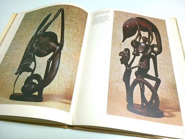 お歳暮ならオンライン Modern Makonde Art 【英文洋書】(Jorn Korn／Jesper Kirknaes アート・デザイン・音楽