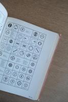 Symbol Sourcebook：An Authoritative Guide to International Graphic Symbols