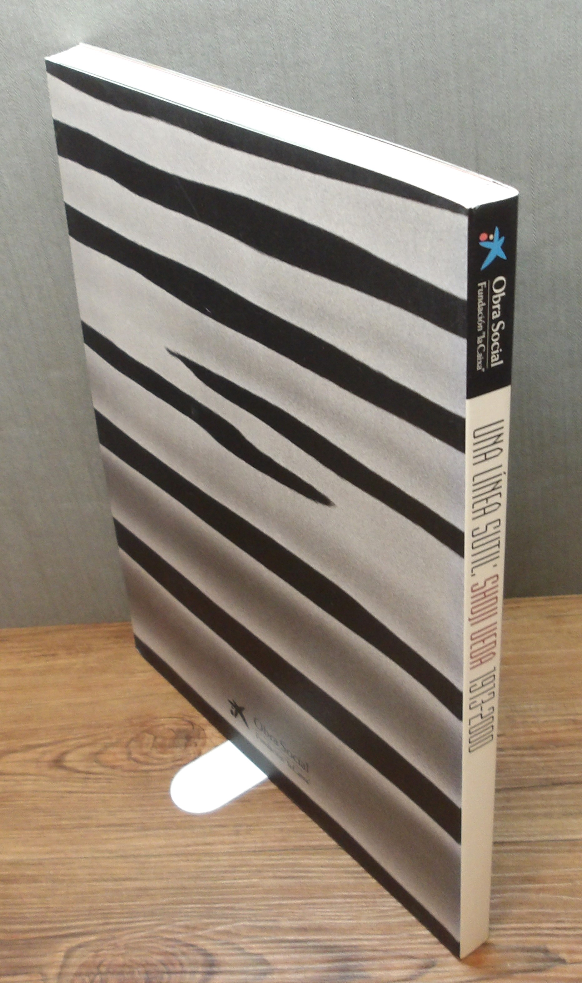 洋書写真集『UNA LINEA SUTIL : SHOJI UEDA 1913-2000』 / 古書
