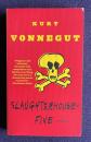 Slaughterhouse-Five: A Novel (Modern Library 100 Best Novels)