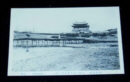 平壌　木橋を隔て普通門を望む（絵葉書）1枚