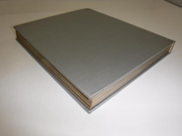 日本 : 東松照明写真集(東松照明 著) / 古本、中古本、古書籍の 日本 : 東松照明写真集(東松照明 著) / 古本、中古本、古書籍の