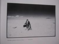 大神島  記憶の家族 　　   沖縄本土復帰満２０年    　　家族の源流に出会う本　　  宮古群島大神島・全２３世帯の２０年  　　  勇崎哲史 　著  　　  平凡社 　発行    　　 署名本    　　　　      【琉球・歴史・文化・写真集】