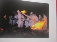 東大寺 　 「 お水取り 」 　 炎  　　寺尾正義　 写真集  　　  発行者 　寺尾正義　　    私家版　　　　　　   【写真集・伝統行事・祭り・文化】