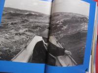 写真集     　 老人と海    　  与那国島     　 よなぐにじま    　  本橋成一　  写真集      文　  坂田明 　　           【沖縄・琉球・歴史・文化・離島・先島諸島】