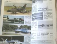 洋書【ＦＬＵＧＺＥＵＧ（飛行機）/ダグラスＸー３・Ｂー３２ドミネーター等】Ｇmbh（全７２ページ）/平成５年