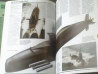 洋書【現代の潜水艦戦 ＭОＤＥＲＮ ＳＵＢＭＡＲＩＮＥＳ ＷＡＲＦＡＲＥ】Ｍilitary Ｐress（昭和６２年）