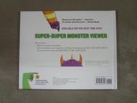 洋書絵本　Super-Duper Monster Viewer