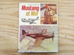 洋書 Mustang at War