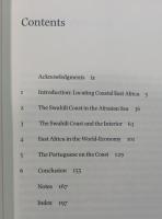 Port Cities and Intruders    The Swahilg Coast,India,and Portugal in the Early Modern Era
