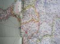新修日本分県地図　【官公庁、学校 県内観光地 人工表案内】