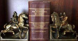 Webster's New International Dictionary  of The English Language
 Second Edition Unabridged with Reference History
 :An Entirely New Book utilizing all the experience and resources of more than one hundred years of genuine Webster Dictionaries