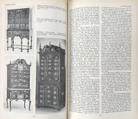 The Oxford Companion to the Decorative Arts(Oxford Paperback Reference)
