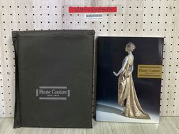 3_   オートクチュール100年展 Haute Couture 1870-1970 ベバリー・バークス 1993年 平成5年 朝日新聞社文化企画局企画第1部  封筒折れ有