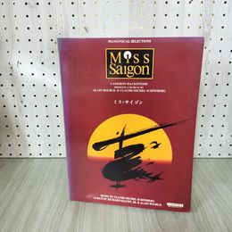1_　ミス・サイゴン ピアノ/ボーカル Miss Saigon 背表紙剥離 310097