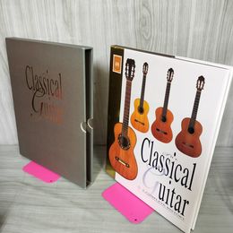1_　洋書 THE CLASSICAL GUITAR A COMPLETE HISTORY 230070
