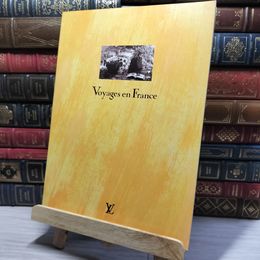 8_    LOUIS VUITTON ルイヴィトン カタログ Voyages en France  008757