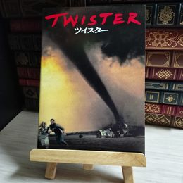 8_    映画パンフレット TWISTER ツイスター チラシ付 1996年 04517