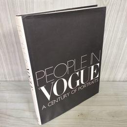 1_　People in Vogue  A Century of Portraits ヴォーグ ポートレート写真集 010073
